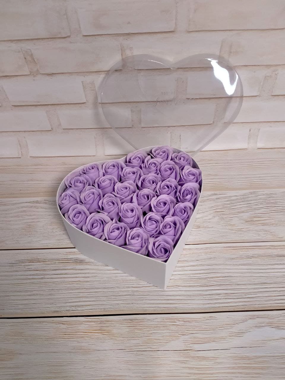 Подарочная коробка с мыльными розами, 29 мыльных лавандовых роз, коробка в виде сердца